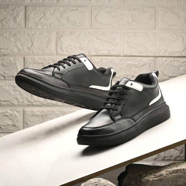 Knight Walkers Men's Black Faux Leather Casual Shoes