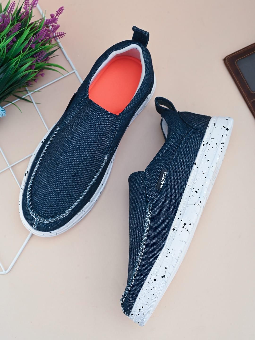 Men’s slip-on canvas shoes in outlet Midsummer Nights